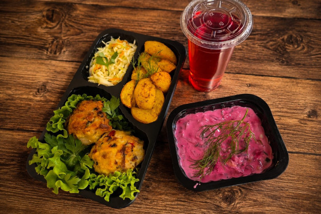 Zestaw filet drobiowy siekany + barszcz ukraiński
